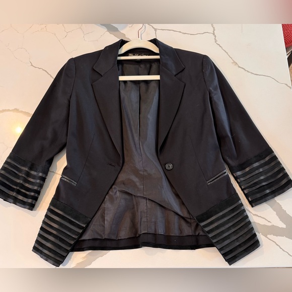 Elizabeth and James Jackets & Blazers - Elizabeth and James Genuine Wool and Lamb Leather Blazer Sz. 2 Used